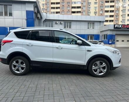 Белый Форд Куга, объемом двигателя 2 л и пробегом 221 тыс. км за 12490 $, фото 4 на Automoto.ua