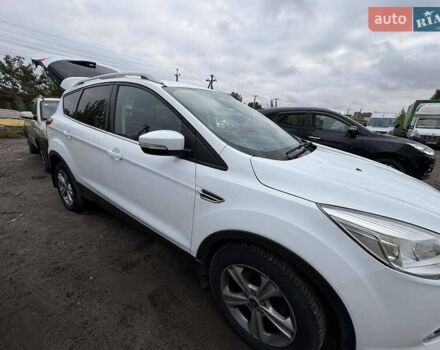 Форд Куга 2013 в Конотопе на Automoto.ua Белый Форд Куга, объемом двигателя 2 л и пробегом 95 тыс. км за 15200 $, фото 1 на Automoto.ua