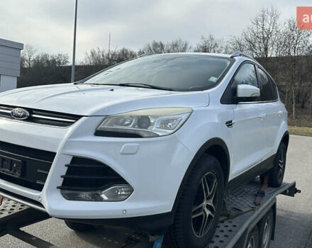 Білий Форд Куга, об'ємом двигуна 1.6 л та пробігом 194 тис. км за 13300 $, фото 10 на Automoto.ua