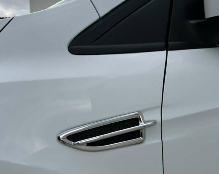 Білий Форд Куга, об'ємом двигуна 2 л та пробігом 198 тис. км за 11800 $, фото 4 на Automoto.ua