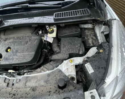 Білий Форд Куга, об'ємом двигуна 2 л та пробігом 301 тис. км за 12400 $, фото 40 на Automoto.ua