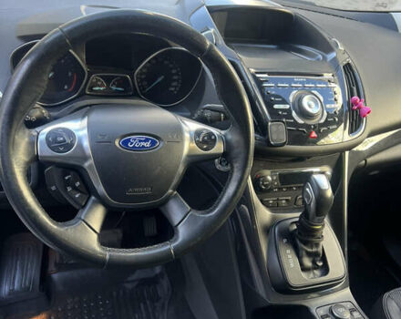 Белый Форд Куга, объемом двигателя 0 л и пробегом 230 тыс. км за 13500 $, фото 6 на Automoto.ua