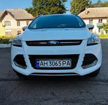 Белый Форд Куга, объемом двигателя 2 л и пробегом 203 тыс. км за 12300 $, фото 3 на Automoto.ua