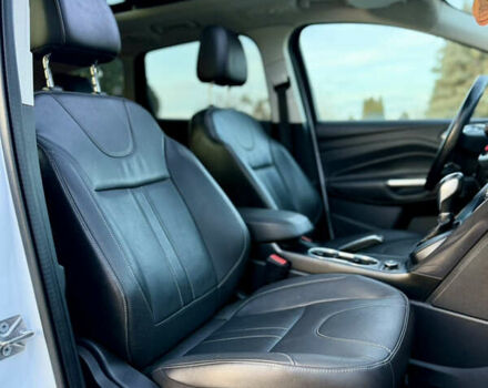 Білий Форд Куга, об'ємом двигуна 2 л та пробігом 205 тис. км за 16499 $, фото 57 на Automoto.ua