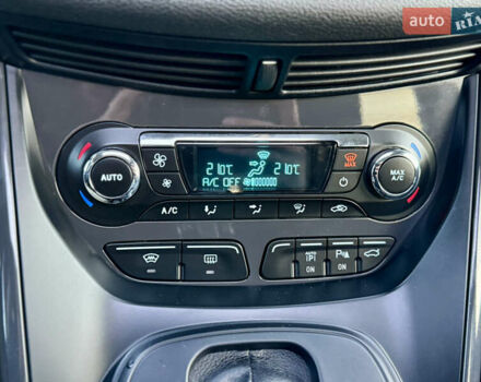 Білий Форд Куга, об'ємом двигуна 2 л та пробігом 205 тис. км за 16499 $, фото 87 на Automoto.ua