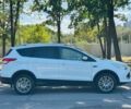 Белый Форд Куга, объемом двигателя 2 л и пробегом 97 тыс. км за 12950 $, фото 3 на Automoto.ua