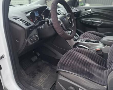 Білий Форд Куга, об'ємом двигуна 2 л та пробігом 183 тис. км за 13500 $, фото 10 на Automoto.ua