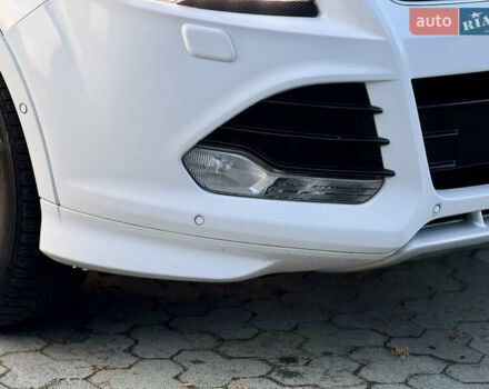 Білий Форд Куга, об'ємом двигуна 2 л та пробігом 205 тис. км за 16499 $, фото 12 на Automoto.ua