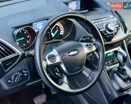 Білий Форд Куга, об'ємом двигуна 2 л та пробігом 205 тис. км за 16499 $, фото 40 на Automoto.ua