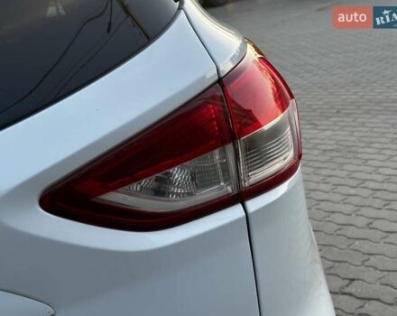 Білий Форд Куга, об'ємом двигуна 2 л та пробігом 170 тис. км за 13499 $, фото 9 на Automoto.ua