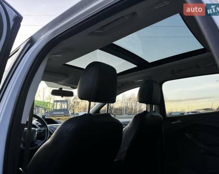 Білий Форд Куга, об'ємом двигуна 2 л та пробігом 170 тис. км за 13499 $, фото 29 на Automoto.ua