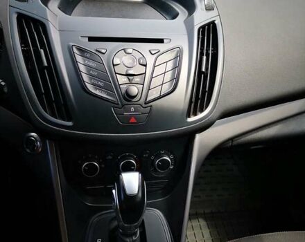 Білий Форд Куга, об'ємом двигуна 2 л та пробігом 115 тис. км за 13500 $, фото 9 на Automoto.ua