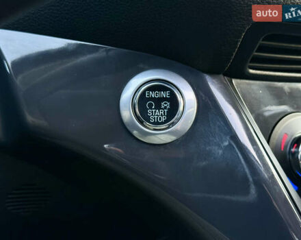 Білий Форд Куга, об'ємом двигуна 2 л та пробігом 205 тис. км за 16499 $, фото 44 на Automoto.ua