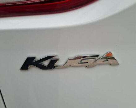 Білий Форд Куга, об'ємом двигуна 2 л та пробігом 183 тис. км за 13500 $, фото 9 на Automoto.ua
