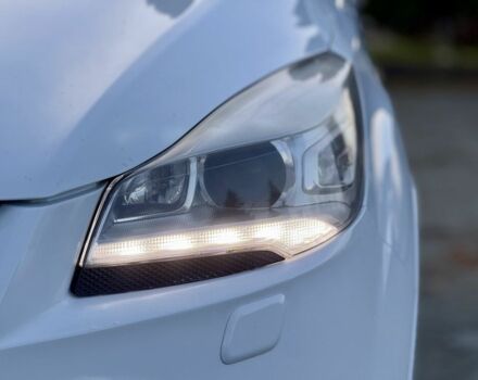 Білий Форд Куга, об'ємом двигуна 2 л та пробігом 205 тис. км за 16499 $, фото 11 на Automoto.ua