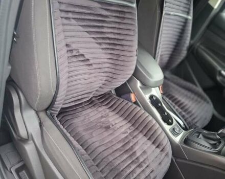 Білий Форд Куга, об'ємом двигуна 2 л та пробігом 183 тис. км за 13500 $, фото 6 на Automoto.ua