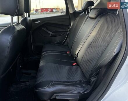 Білий Форд Куга, об'ємом двигуна 2 л та пробігом 170 тис. км за 13499 $, фото 28 на Automoto.ua