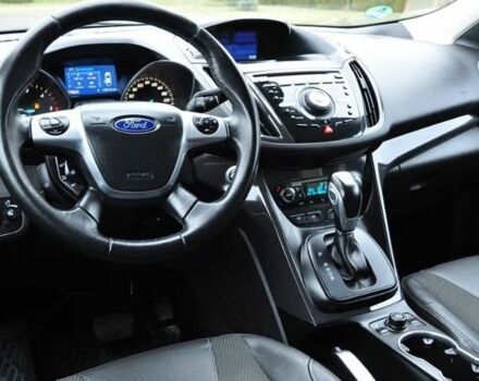 Белый Форд Куга, объемом двигателя 2 л и пробегом 166 тыс. км за 8400 $, фото 9 на Automoto.ua