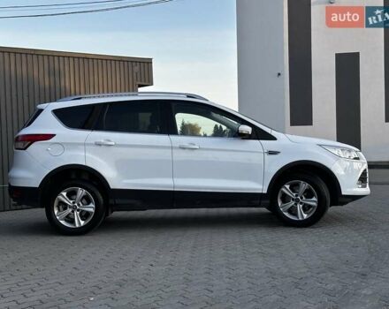 Білий Форд Куга, об'ємом двигуна 2 л та пробігом 170 тис. км за 13499 $, фото 11 на Automoto.ua