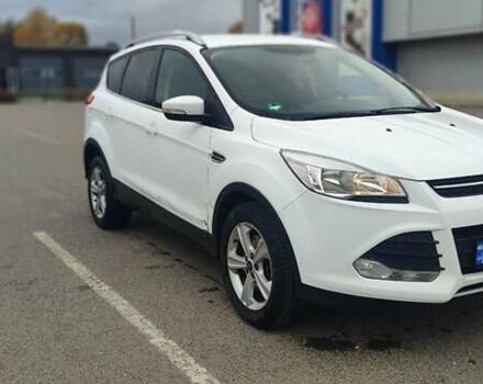 Белый Форд Куга, объемом двигателя 2 л и пробегом 220 тыс. км за 10500 $, фото 9 на Automoto.ua