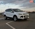 Білий Форд Куга, об'ємом двигуна 2 л та пробігом 213 тис. км за 13700 $, фото 1 на Automoto.ua
