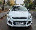 Белый Форд Куга, объемом двигателя 2 л и пробегом 168 тыс. км за 13200 $, фото 1 на Automoto.ua