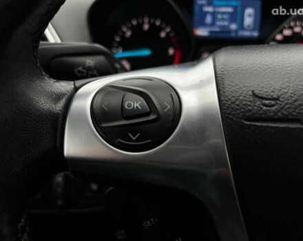 Белый Форд Куга, объемом двигателя 2 л и пробегом 211 тыс. км за 12990 $, фото 12 на Automoto.ua