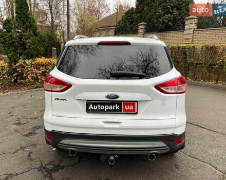 Белый Форд Куга, объемом двигателя 2 л и пробегом 211 тыс. км за 12990 $, фото 5 на Automoto.ua