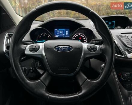 Белый Форд Куга, объемом двигателя 2 л и пробегом 211 тыс. км за 12990 $, фото 11 на Automoto.ua