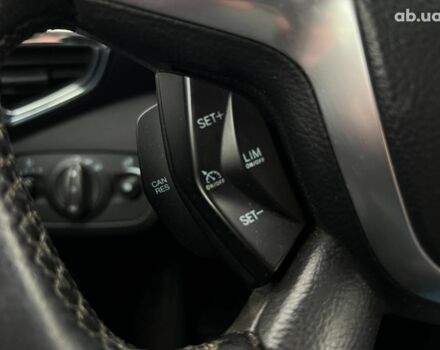 Белый Форд Куга, объемом двигателя 2 л и пробегом 211 тыс. км за 12990 $, фото 14 на Automoto.ua