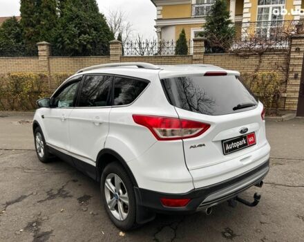 Белый Форд Куга, объемом двигателя 2 л и пробегом 211 тыс. км за 12990 $, фото 6 на Automoto.ua