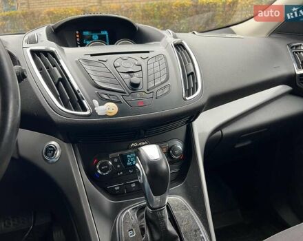 Белый Форд Куга, объемом двигателя 2 л и пробегом 211 тыс. км за 12990 $, фото 16 на Automoto.ua