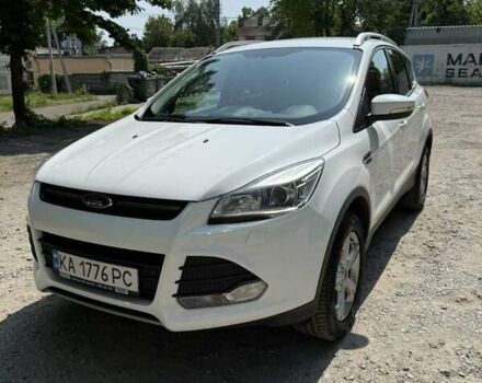 Белый Форд Куга, объемом двигателя 2 л и пробегом 130 тыс. км за 12990 $, фото 4 на Automoto.ua