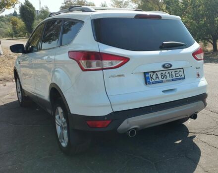 Белый Форд Куга, объемом двигателя 2 л и пробегом 303 тыс. км за 14000 $, фото 3 на Automoto.ua