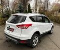 Белый Форд Куга, объемом двигателя 2 л и пробегом 211 тыс. км за 12990 $, фото 4 на Automoto.ua