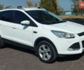 Белый Форд Куга, объемом двигателя 2 л и пробегом 330 тыс. км за 12800 $, фото 1 на Automoto.ua
