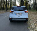 Форд Куга 2015 в Черновцах на Automoto.ua Белый Форд Куга, объемом двигателя 2 л и пробегом 186 тыс. км за 13900 $, фото 4 на Automoto.ua