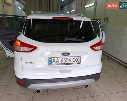 Білий Форд Куга, об'ємом двигуна 2 л та пробігом 236 тис. км за 14000 $, фото 7 на Automoto.ua