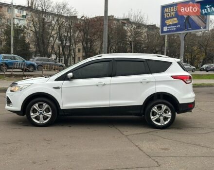Белый Форд Куга, объемом двигателя 2 л и пробегом 187 тыс. км за 12999 $, фото 3 на Automoto.ua