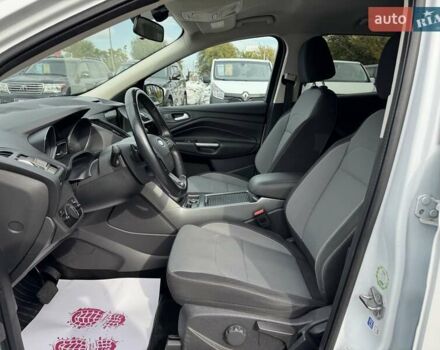 Белый Форд Куга, объемом двигателя 2 л и пробегом 98 тыс. км за 17900 $, фото 13 на Automoto.ua