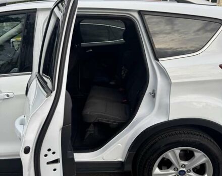 Білий Форд Куга, об'ємом двигуна 2 л та пробігом 86 тис. км за 16500 $, фото 29 на Automoto.ua