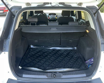 Белый Форд Куга, объемом двигателя 2 л и пробегом 119 тыс. км за 17300 $, фото 11 на Automoto.ua