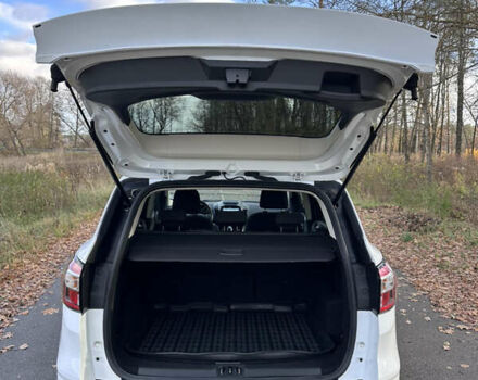 Белый Форд Куга, объемом двигателя 2 л и пробегом 155 тыс. км за 15700 $, фото 18 на Automoto.ua