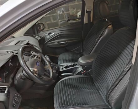 Белый Форд Куга, объемом двигателя 2 л и пробегом 136 тыс. км за 16000 $, фото 3 на Automoto.ua