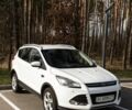 Білий Форд Куга, об'ємом двигуна 2 л та пробігом 305 тис. км за 12700 $, фото 1 на Automoto.ua