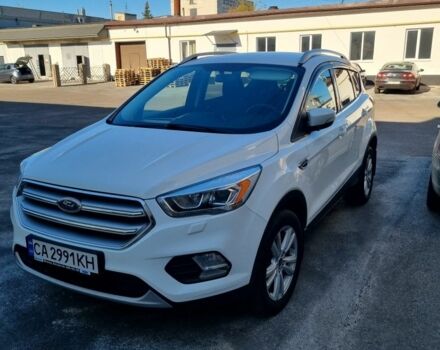 Белый Форд Куга, объемом двигателя 1.5 л и пробегом 119 тыс. км за 12500 $, фото 2 на Automoto.ua