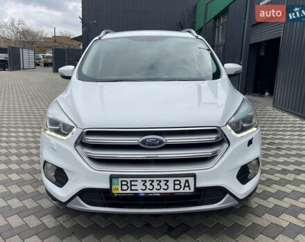 Белый Форд Куга, объемом двигателя 2 л и пробегом 133 тыс. км за 16900 $, фото 1 на Automoto.ua