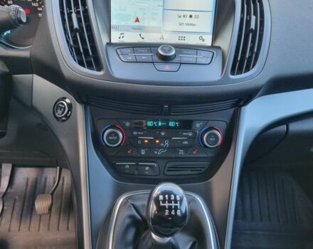 Белый Форд Куга, объемом двигателя 1.5 л и пробегом 119 тыс. км за 12500 $, фото 7 на Automoto.ua