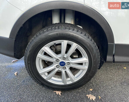 Белый Форд Куга, объемом двигателя 2 л и пробегом 155 тыс. км за 15700 $, фото 14 на Automoto.ua