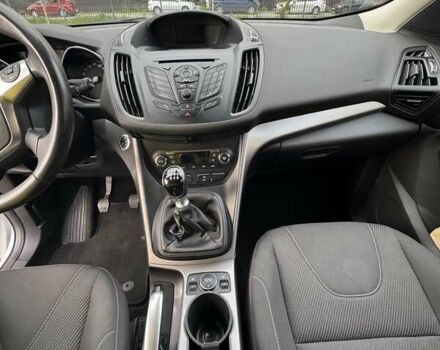 Білий Форд Куга, об'ємом двигуна 2 л та пробігом 86 тис. км за 16500 $, фото 23 на Automoto.ua